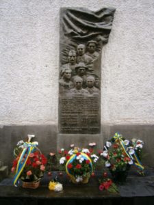 стела розстрілу